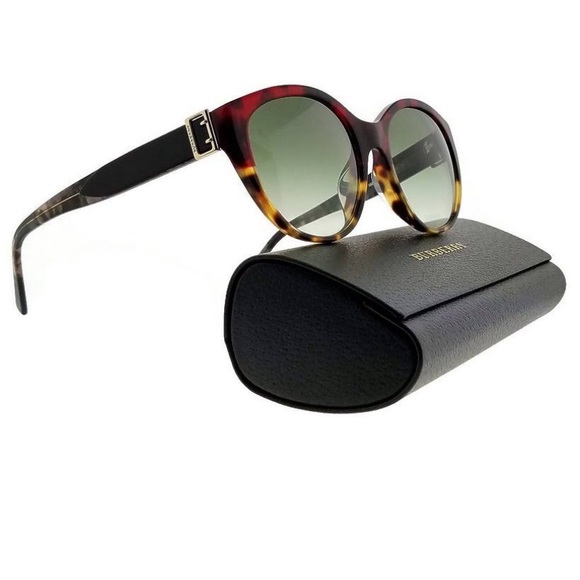 Burberry Accessories - Authentic Women’s Burberry Sunglasses New!